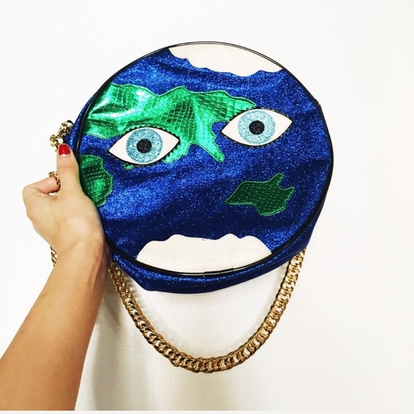 Poppy Lissiman Globe Bag - Picture 4 of 4